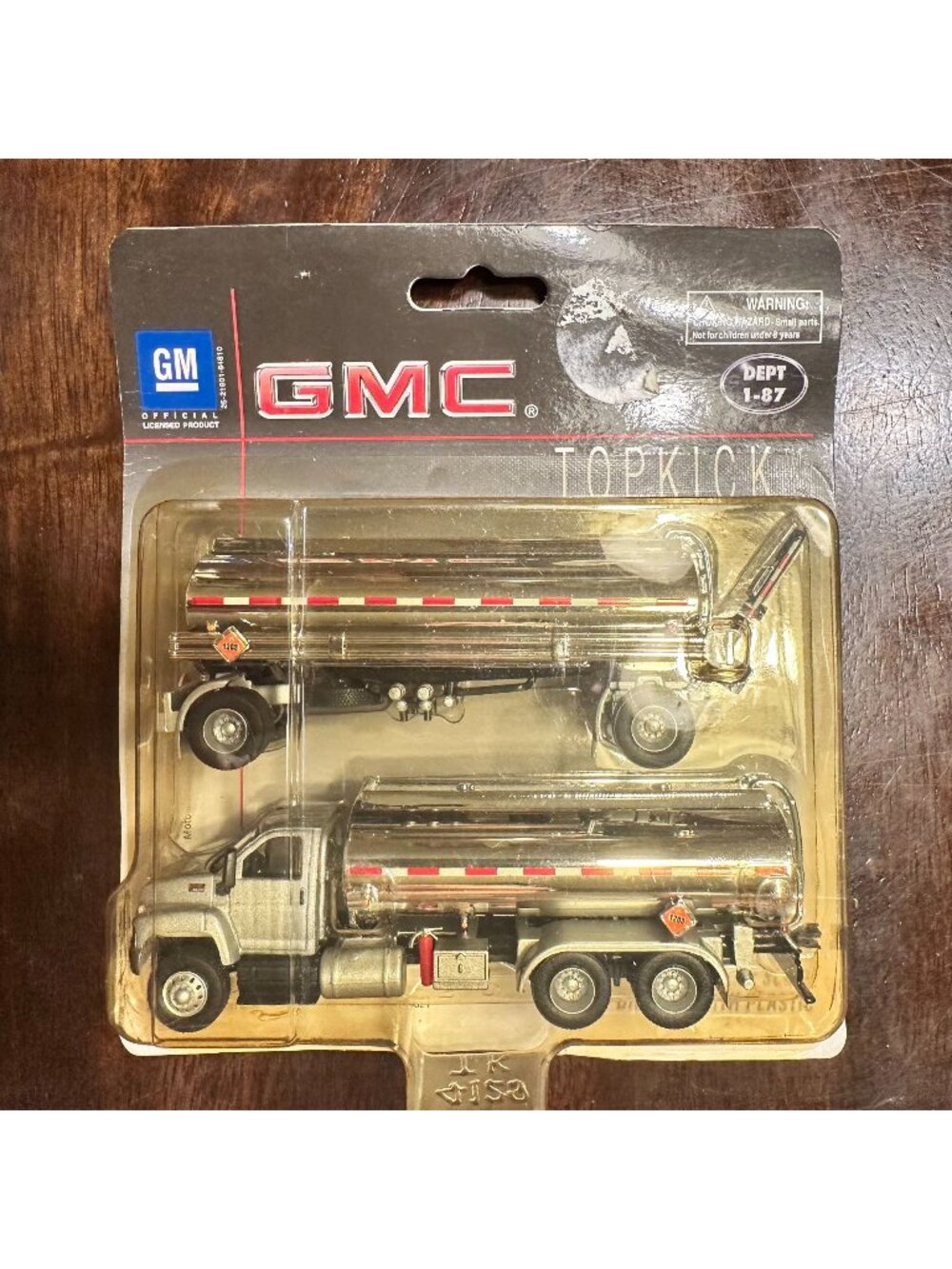 GMC Topkick Tanker Truck 1:87 Scale Diecast Model